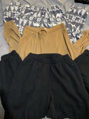 Women’s Pjs/Sweatpants